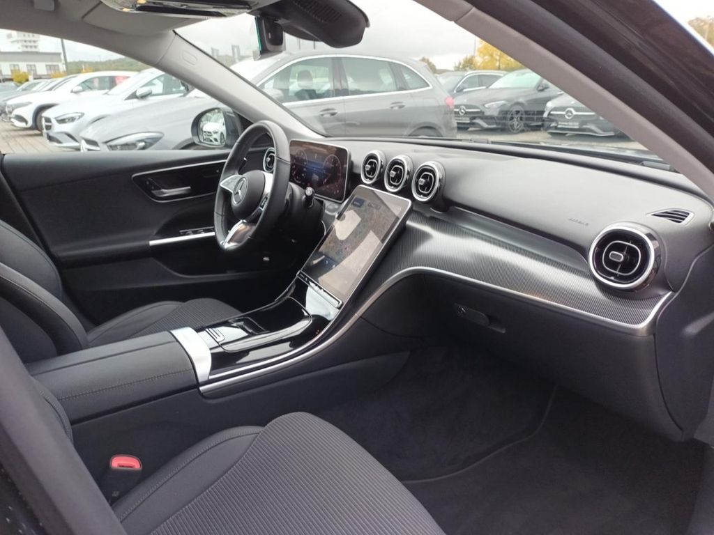Mercedes-Benz C 200 2024