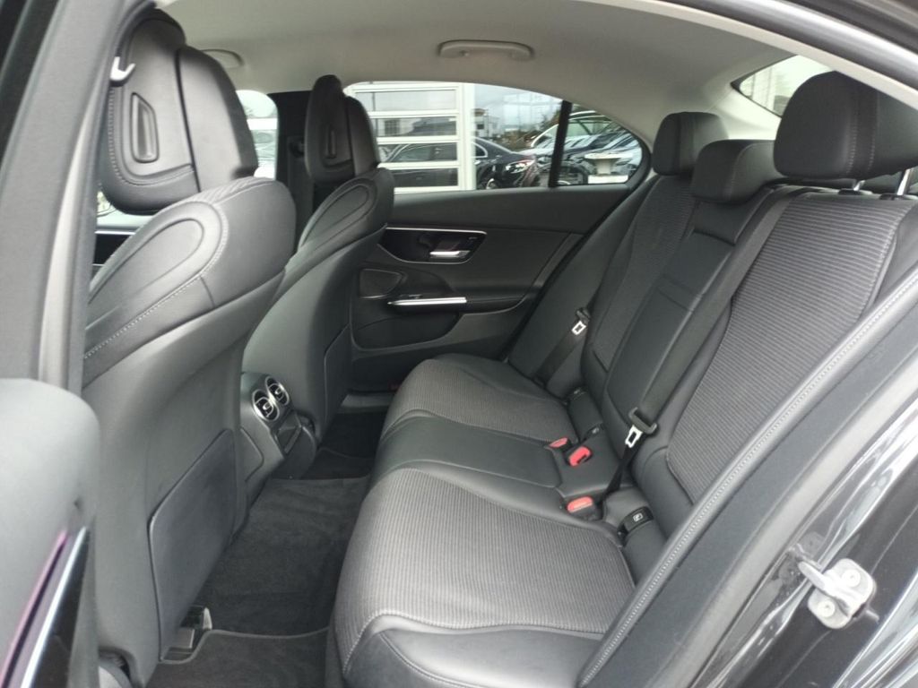 Mercedes-Benz C 200 2024