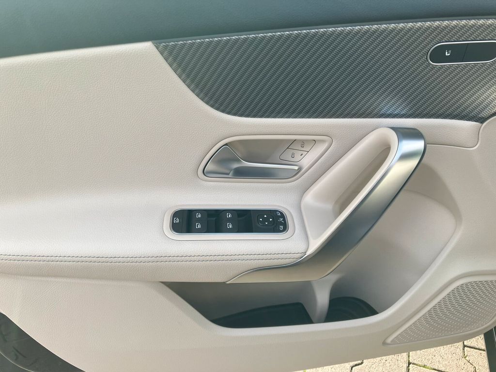 Mercedes-Benz A 200 2024