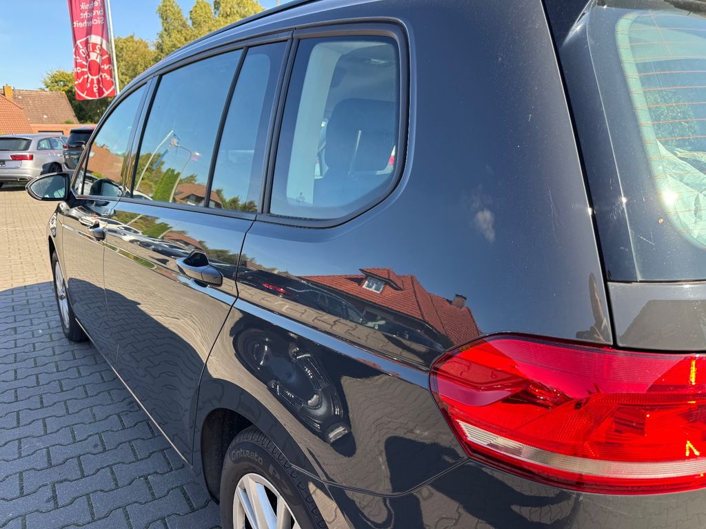 Volkswagen Touran 2023