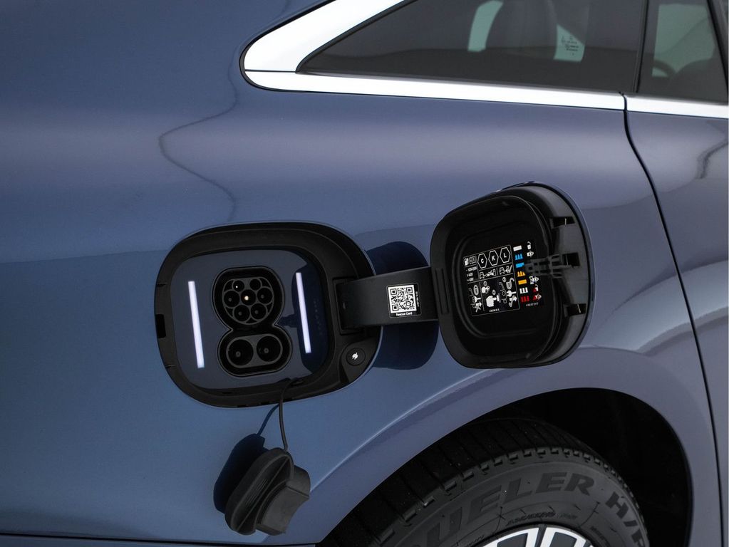 Mercedes-Benz EQS 2023