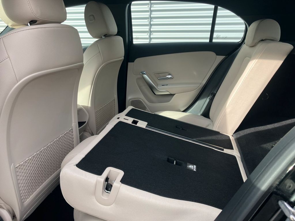 Mercedes-Benz A 200 2024