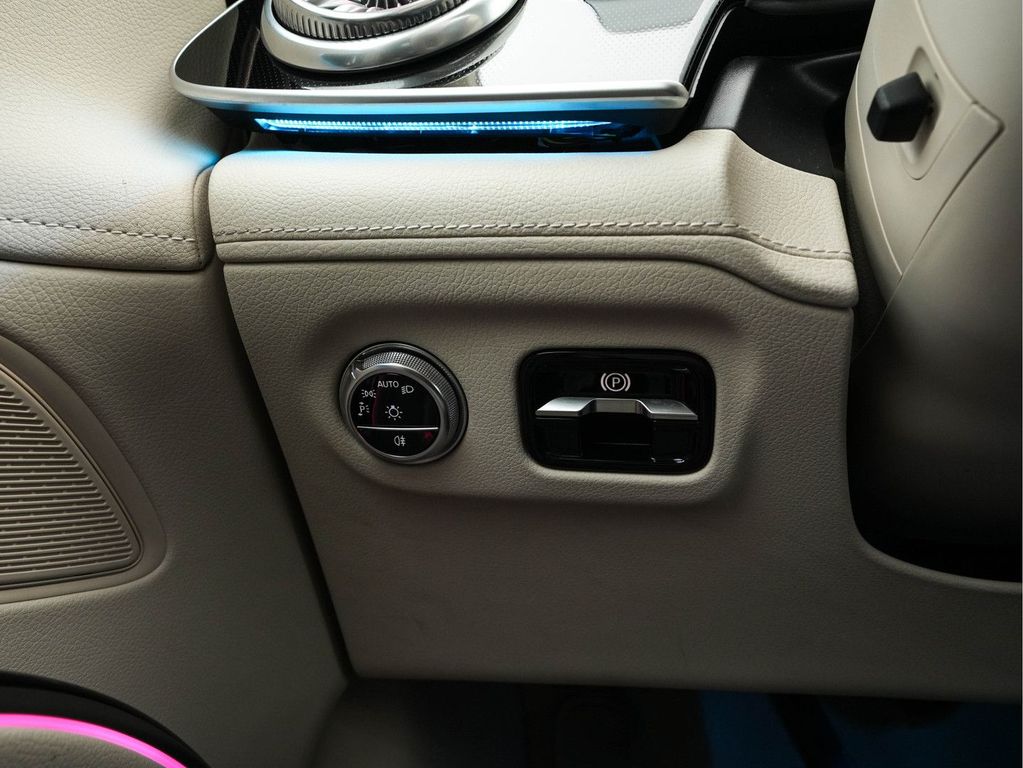 Mercedes-Benz EQS 2023