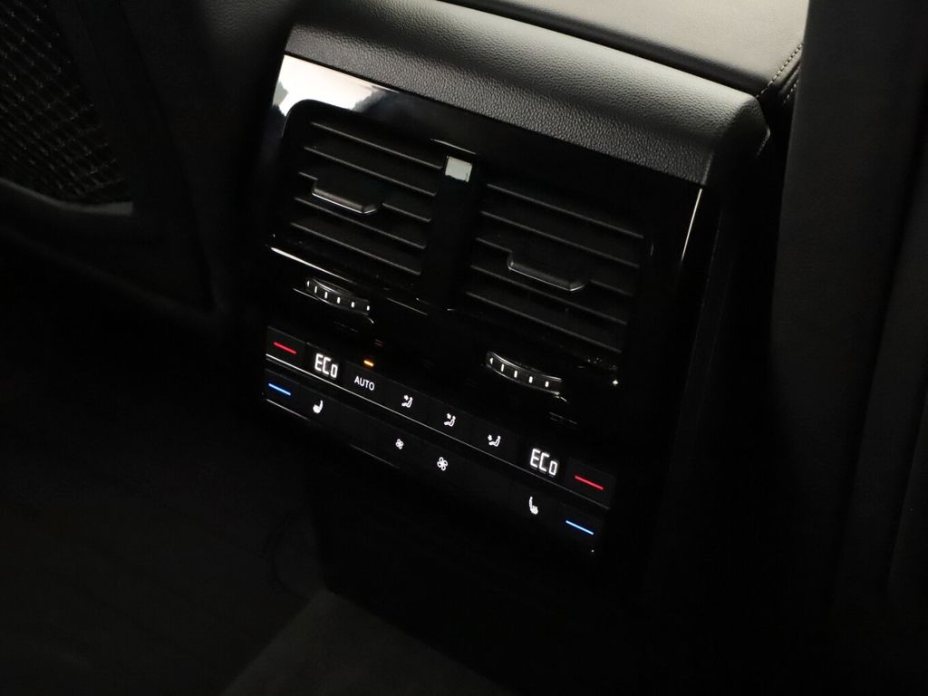 Volkswagen Touareg 2021