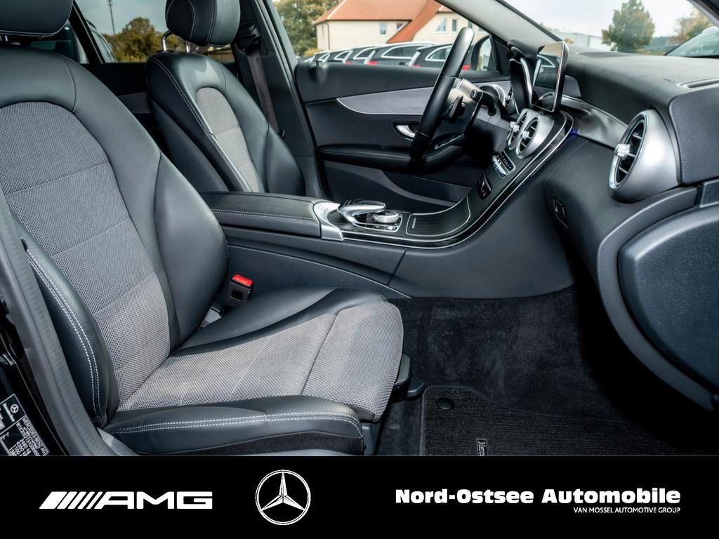 Mercedes-Benz C 300 2021