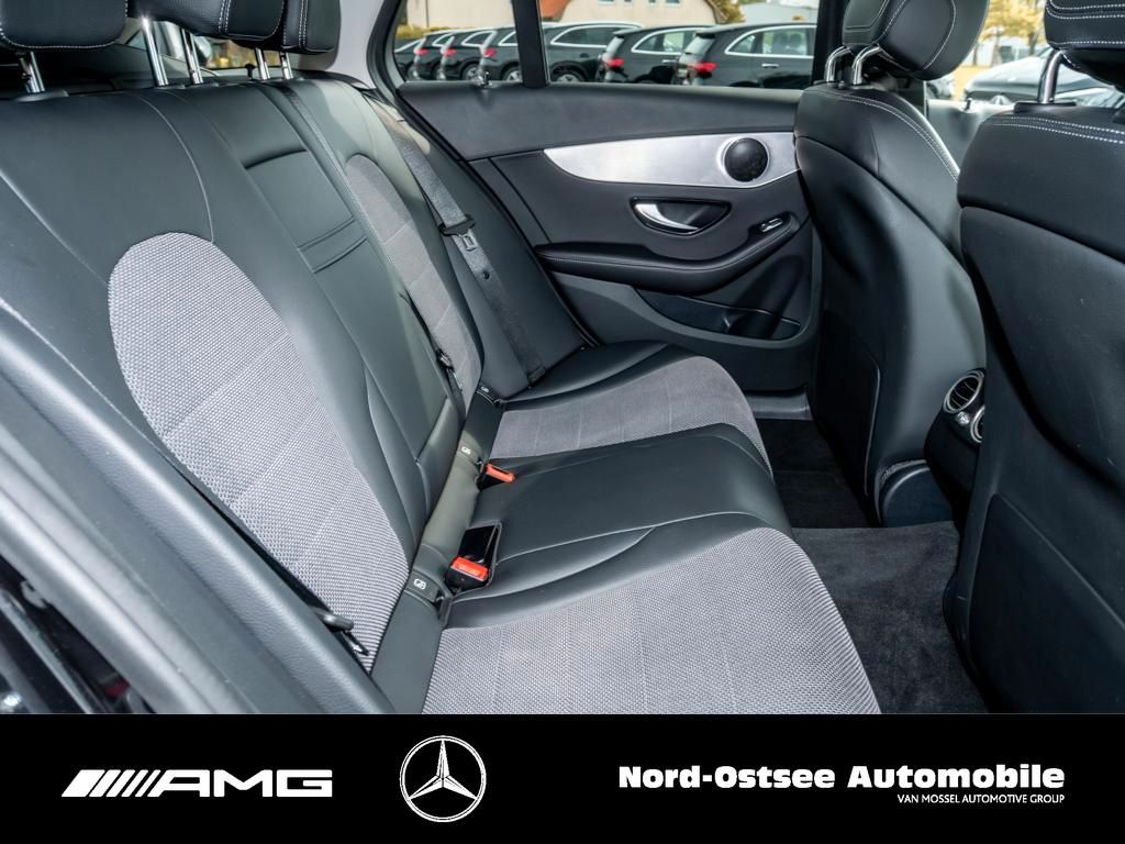 Mercedes-Benz C 300 2021