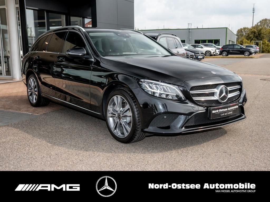 Mercedes-Benz C 300 2021