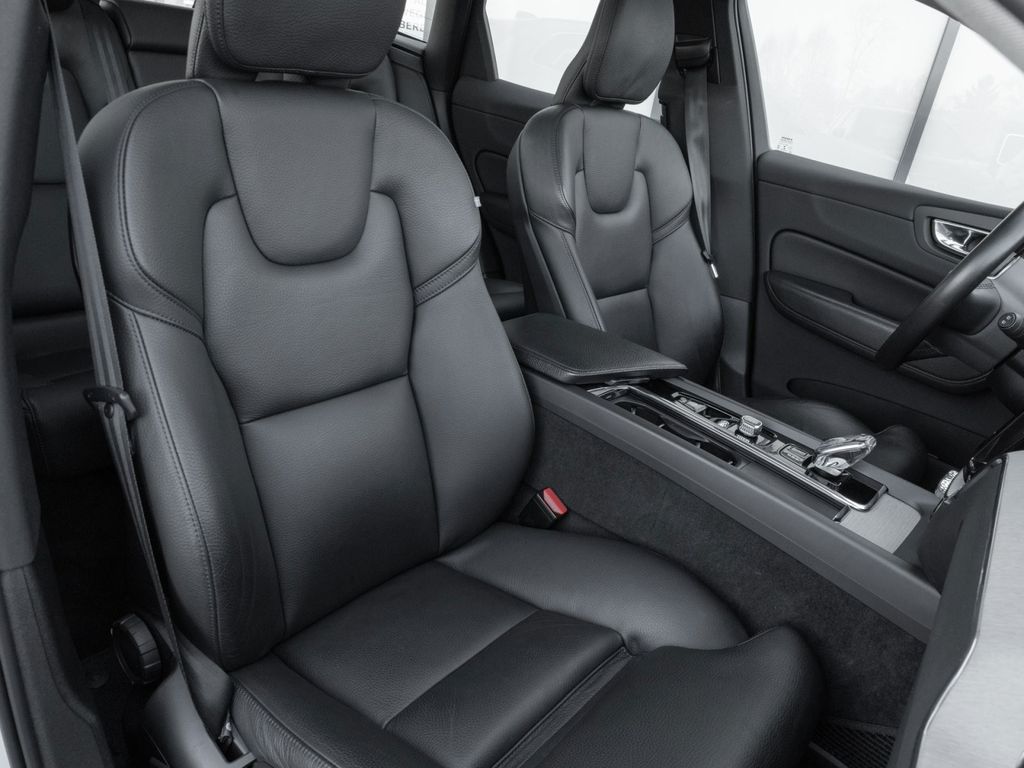 Volvo XC60 2021