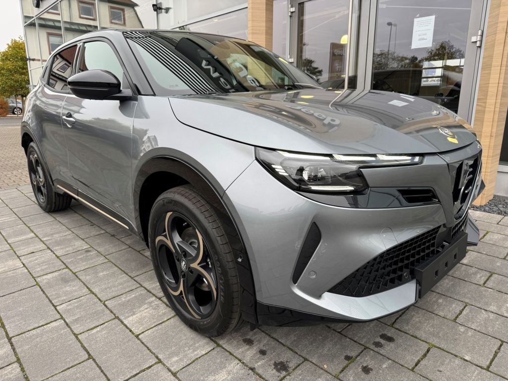 Alfa Romeo Junior 2025