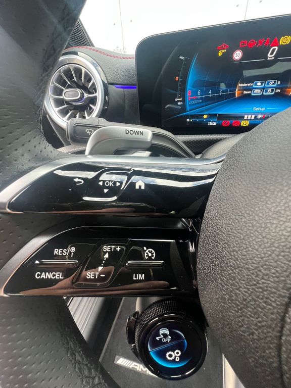 Mercedes-Benz CLA 35 AMG 2024