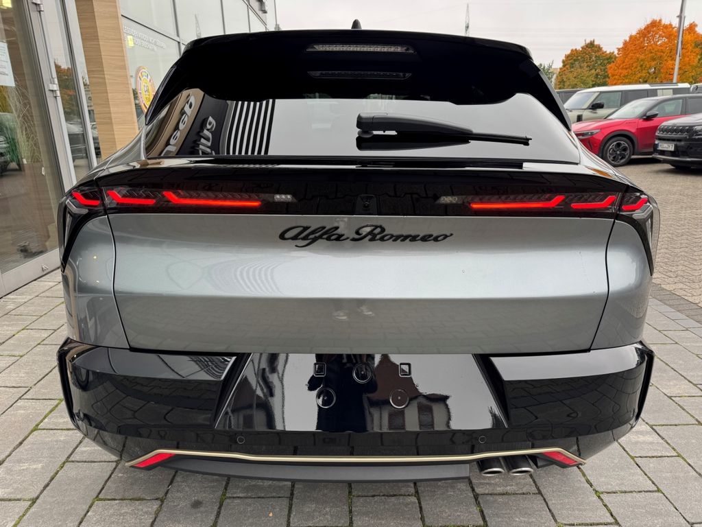 Alfa Romeo Junior 2025