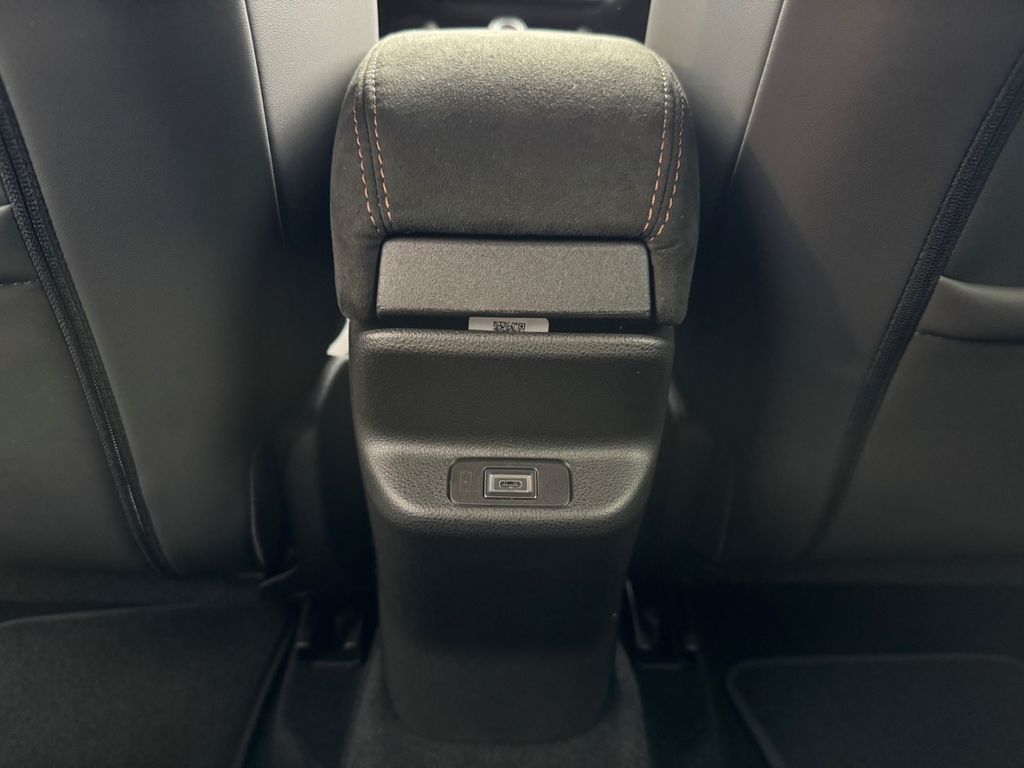 Alfa Romeo Junior 2025