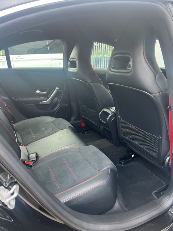 Mercedes-Benz CLA 35 AMG 2024