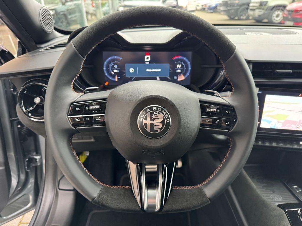 Alfa Romeo Junior 2025