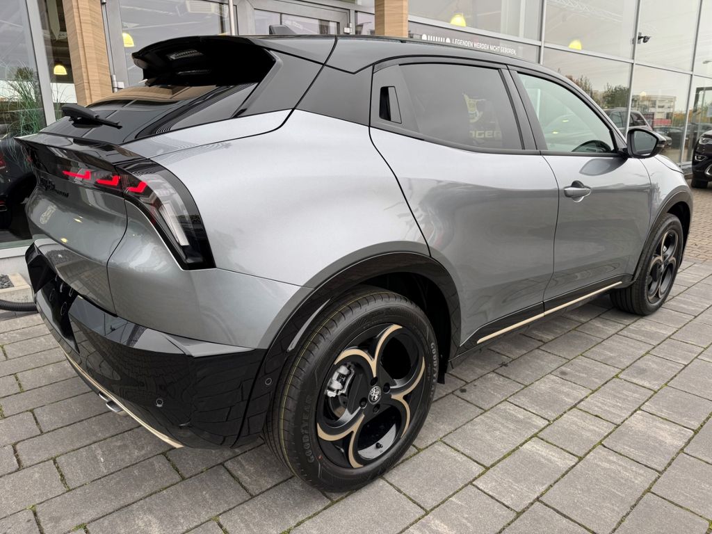 Alfa Romeo Junior 2025