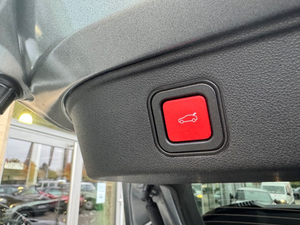 Alfa Romeo Junior 2025