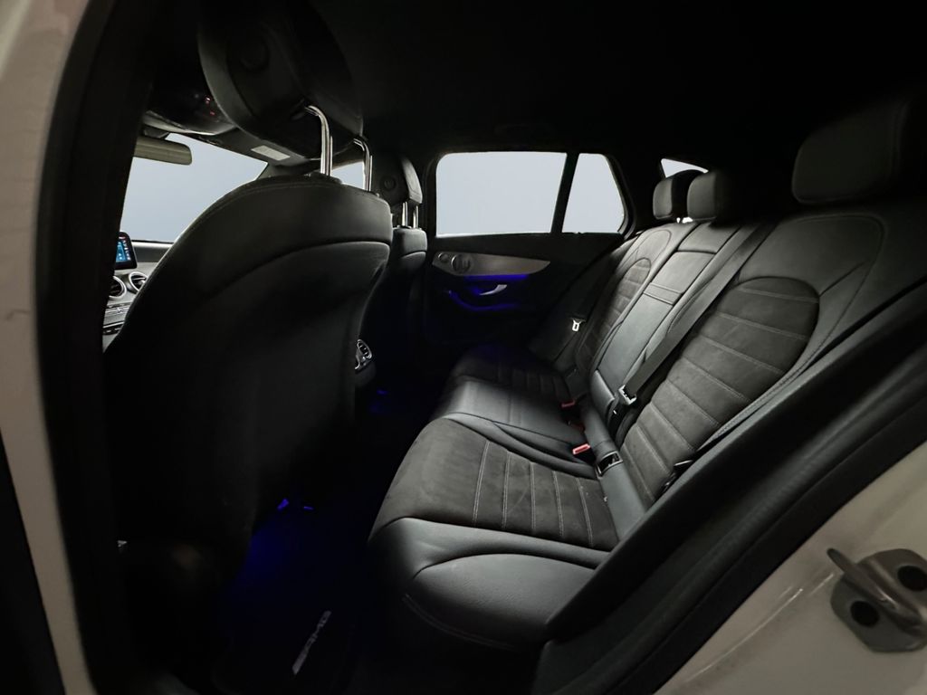 Mercedes-Benz C 300 2021