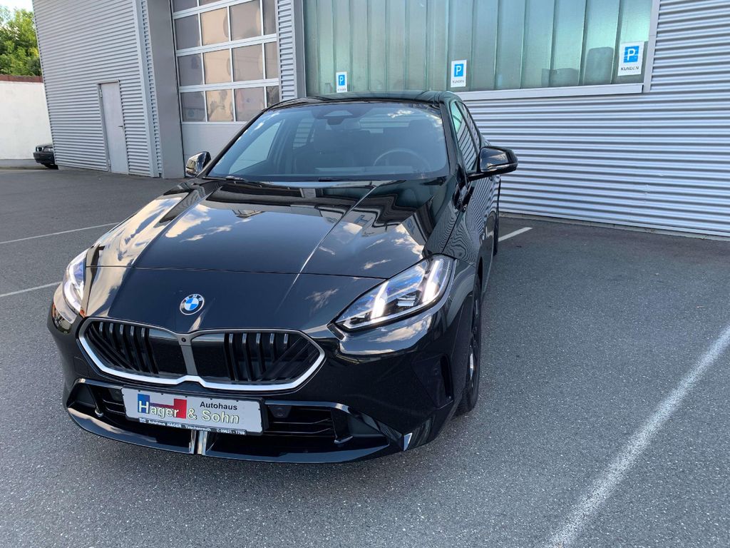 BMW 120 2024