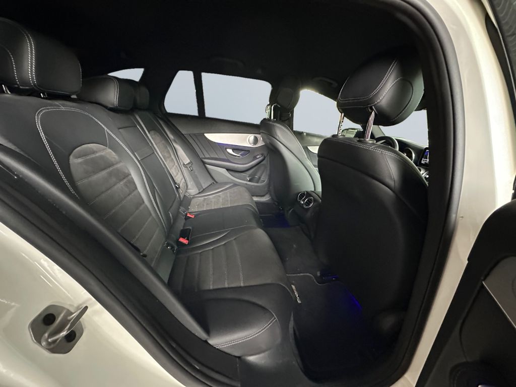 Mercedes-Benz C 300 2021