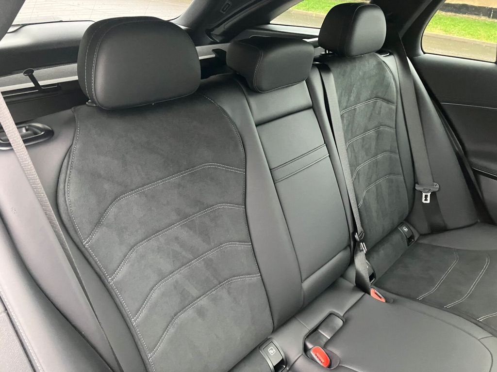 Mercedes-Benz E 300 2024