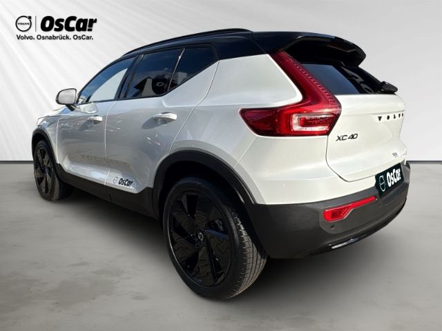 Volvo XC40 2025