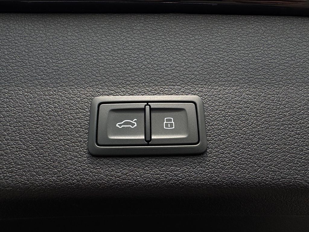 Audi e-tron 2022