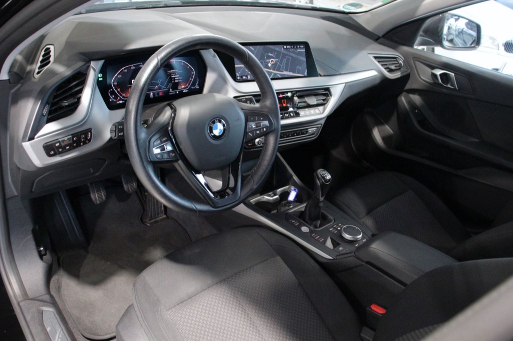BMW 118 2022