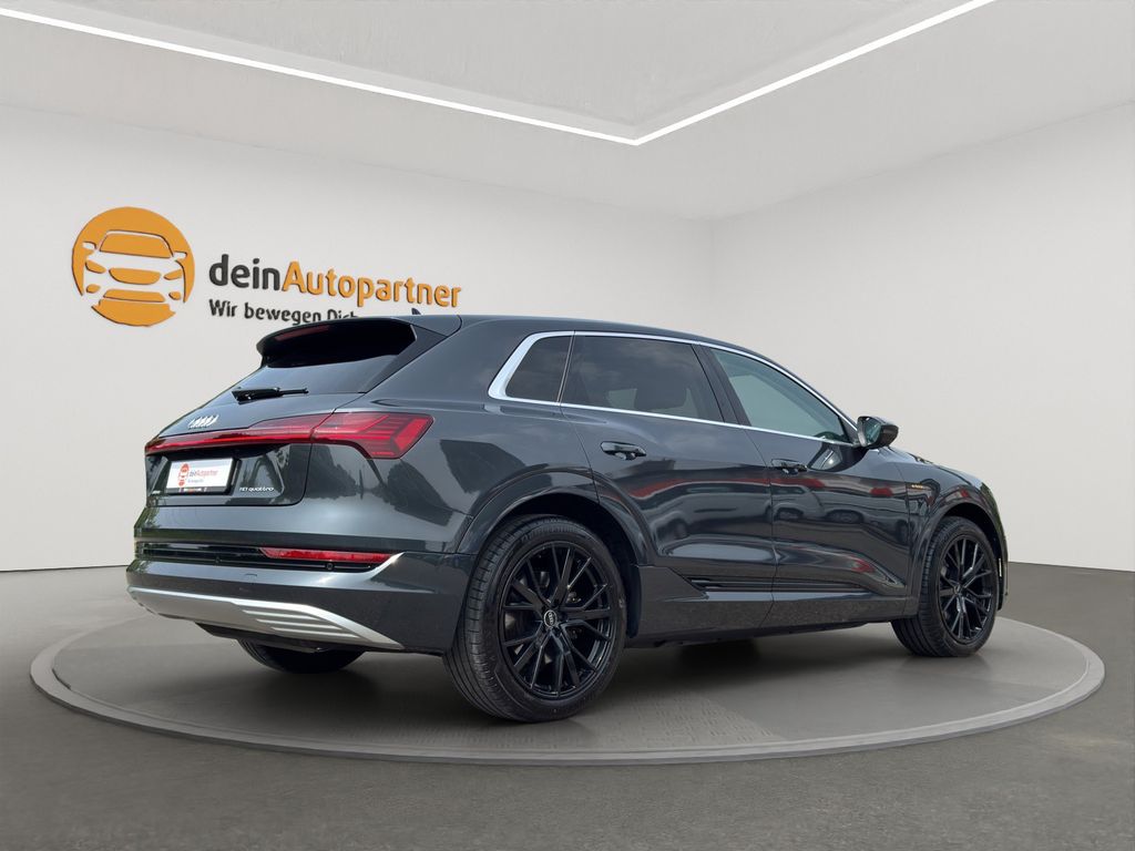 Audi e-tron 2022