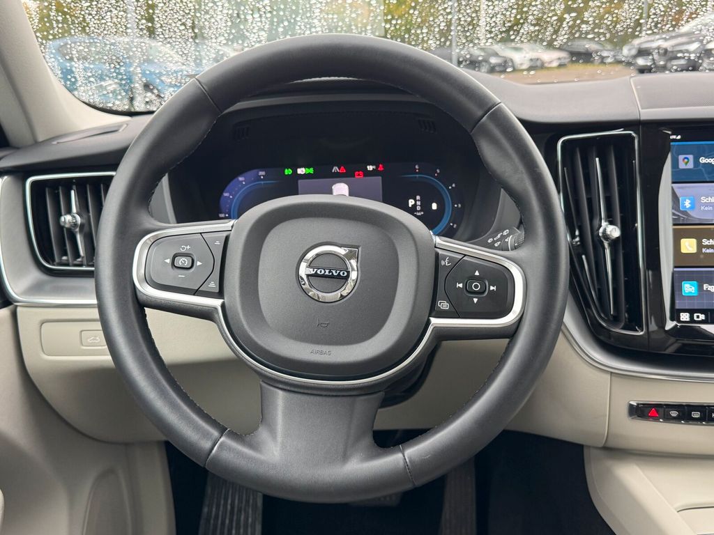 Volvo XC60 2022