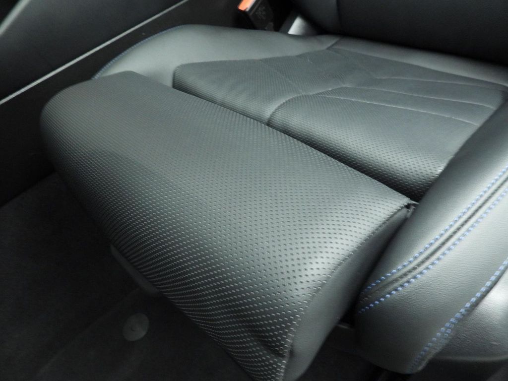 BMW i5 2025