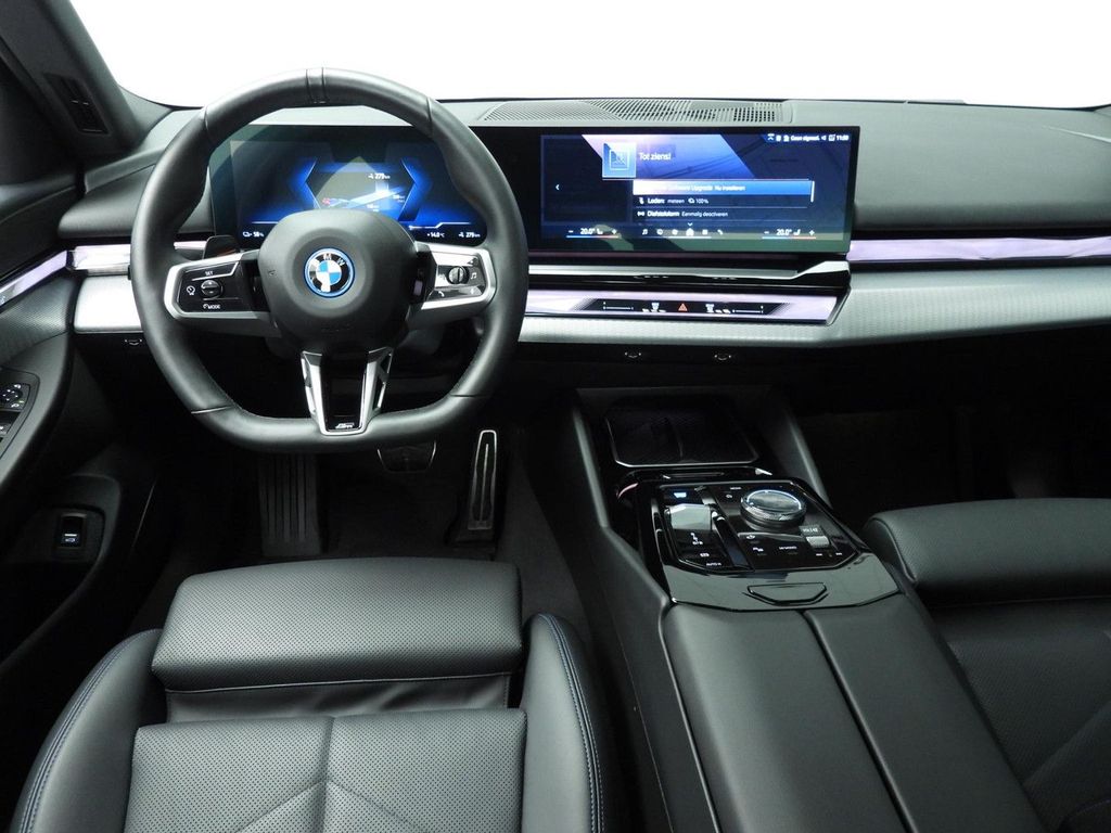 BMW i5 2025
