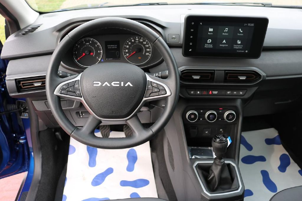 Dacia Sandero 2023