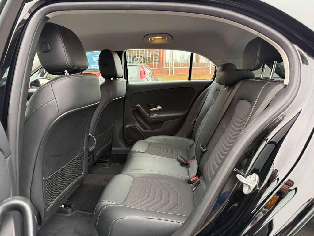 Mercedes-Benz A 180 2022