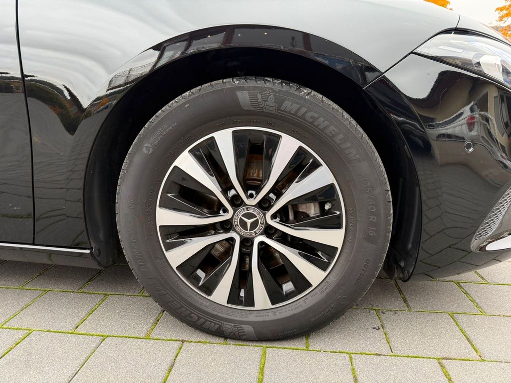 Mercedes-Benz A 180 2022