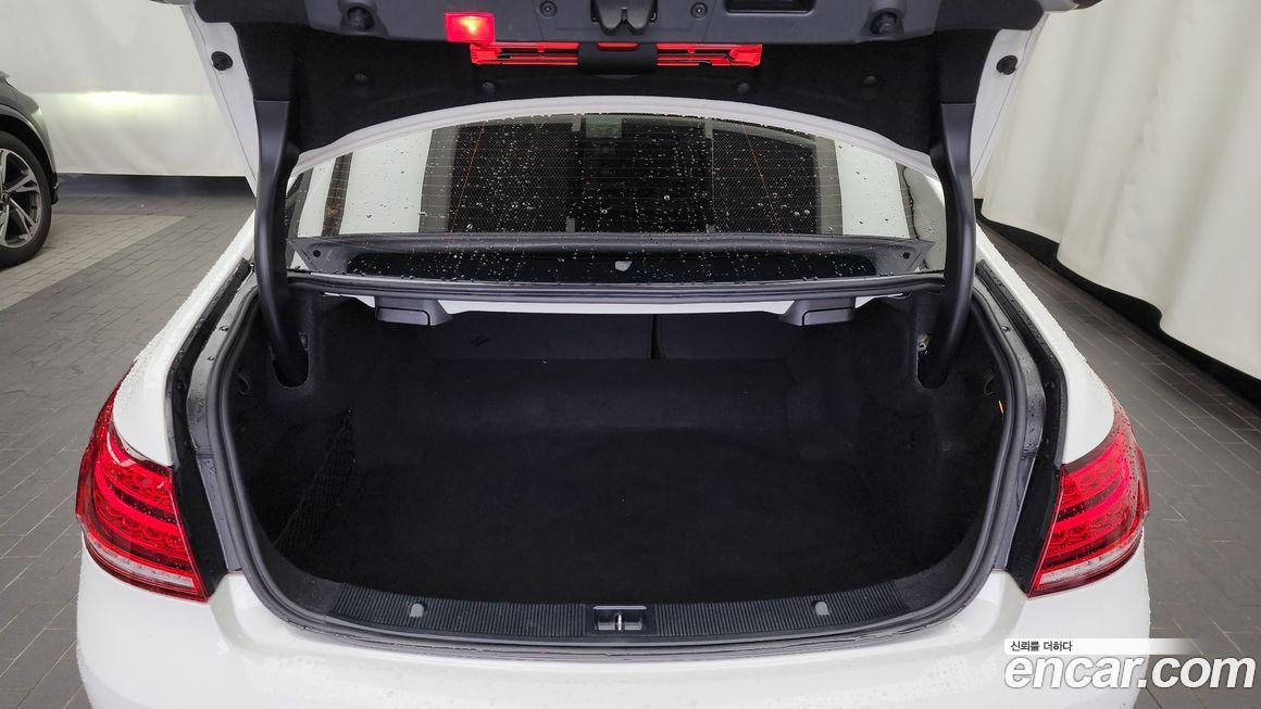 Mercedes-Benz E-Class 2014