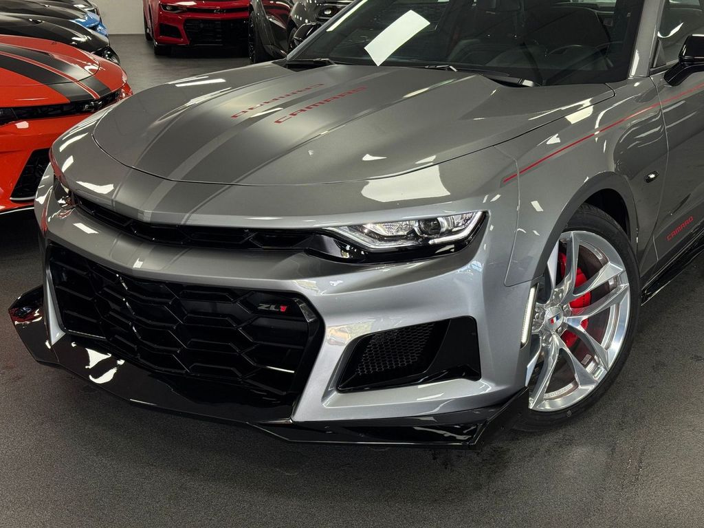 Chevrolet Camaro 2024