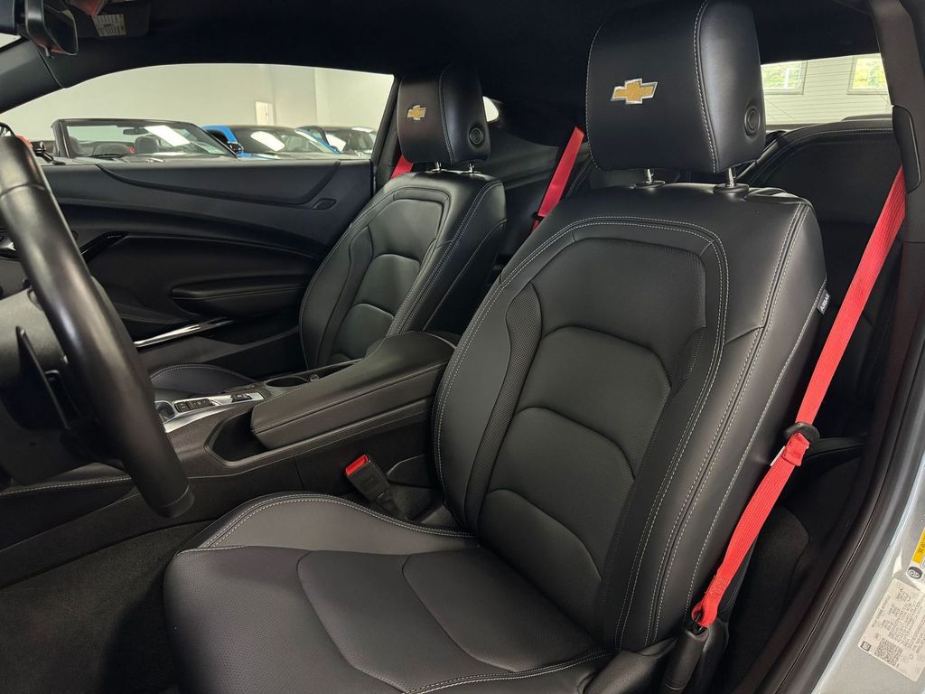 Chevrolet Camaro 2024