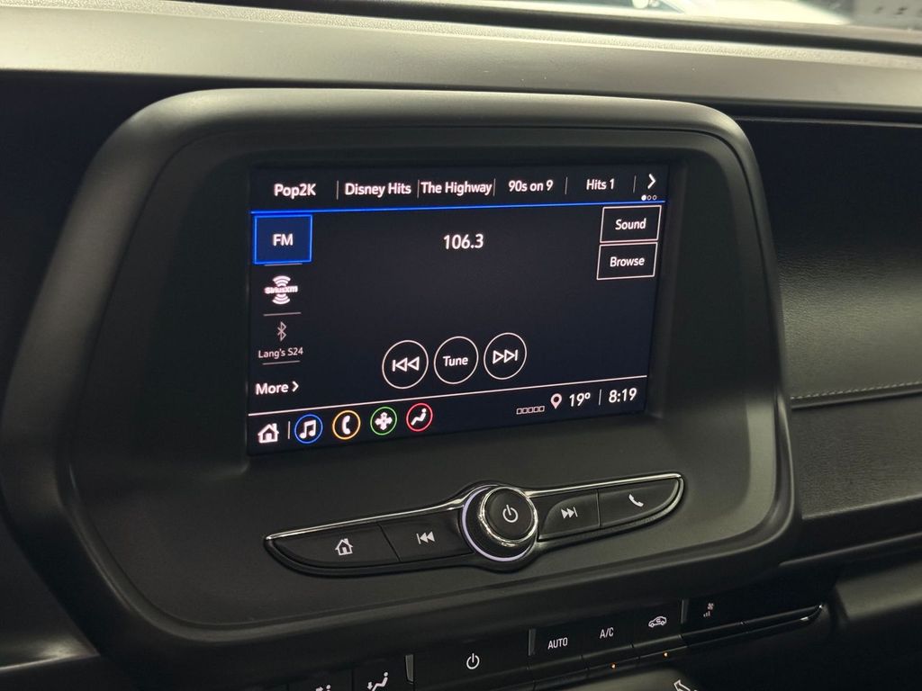 Chevrolet Camaro 2024