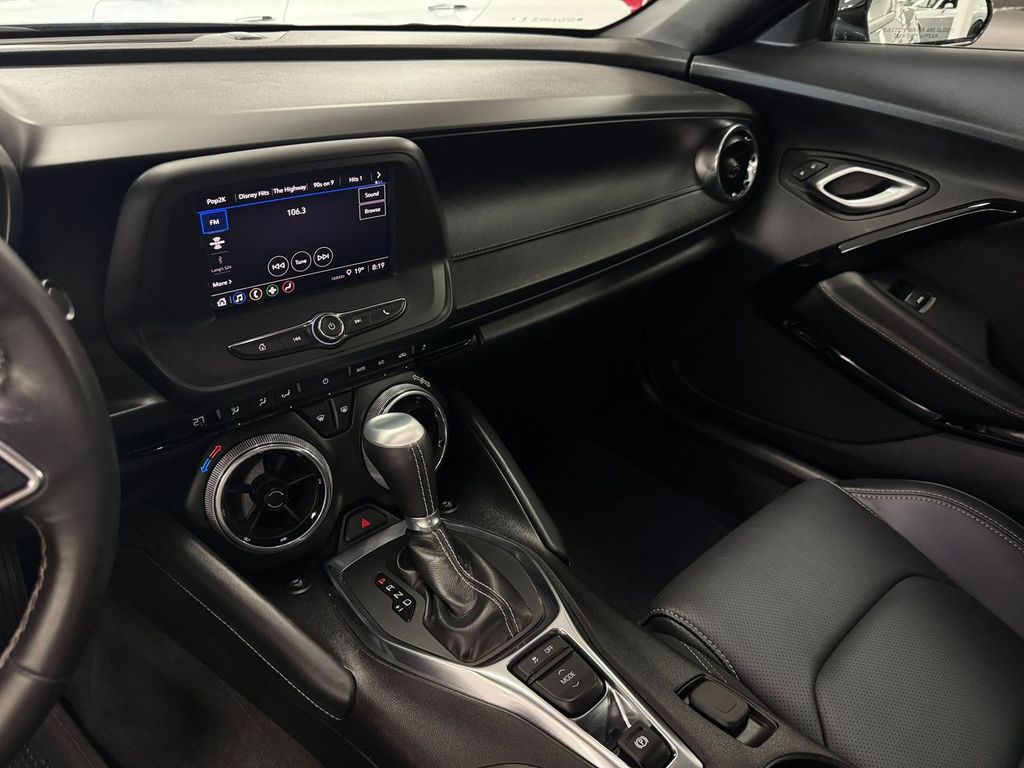 Chevrolet Camaro 2024