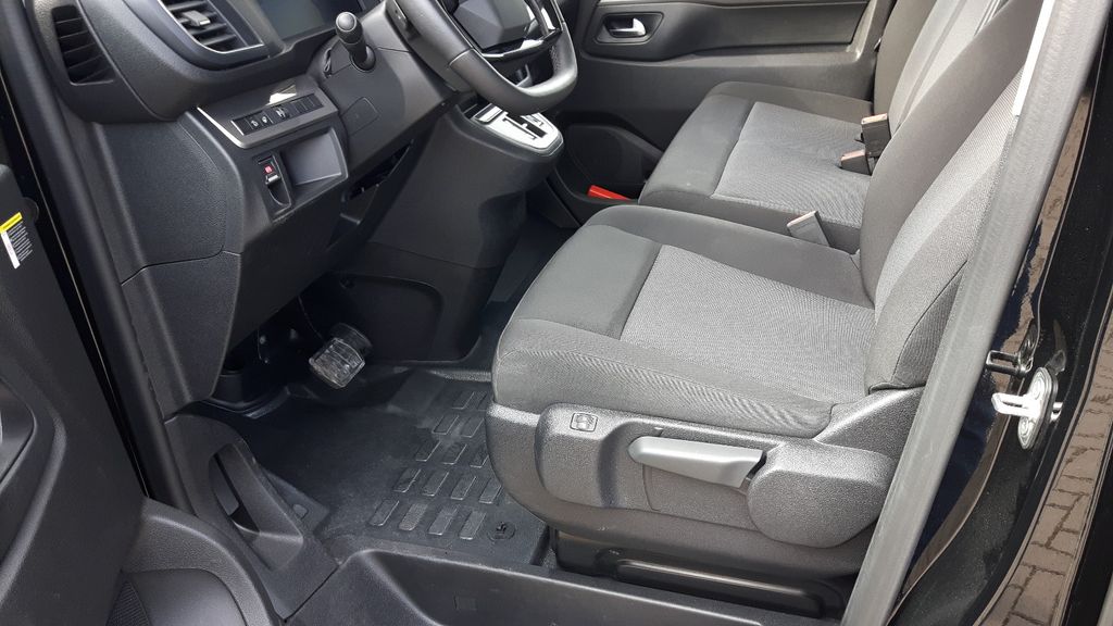 Opel Zafira Life 2024