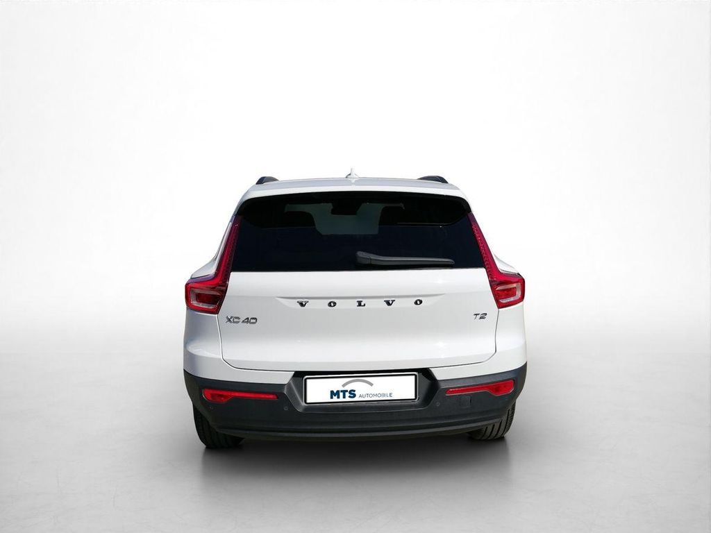 Volvo XC40 2021