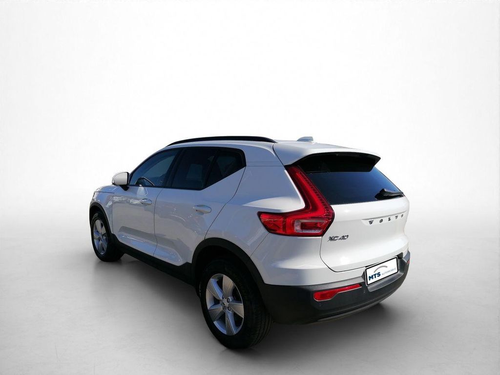 Volvo XC40 2021