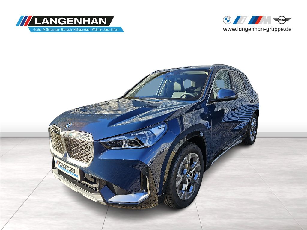 BMW iX1