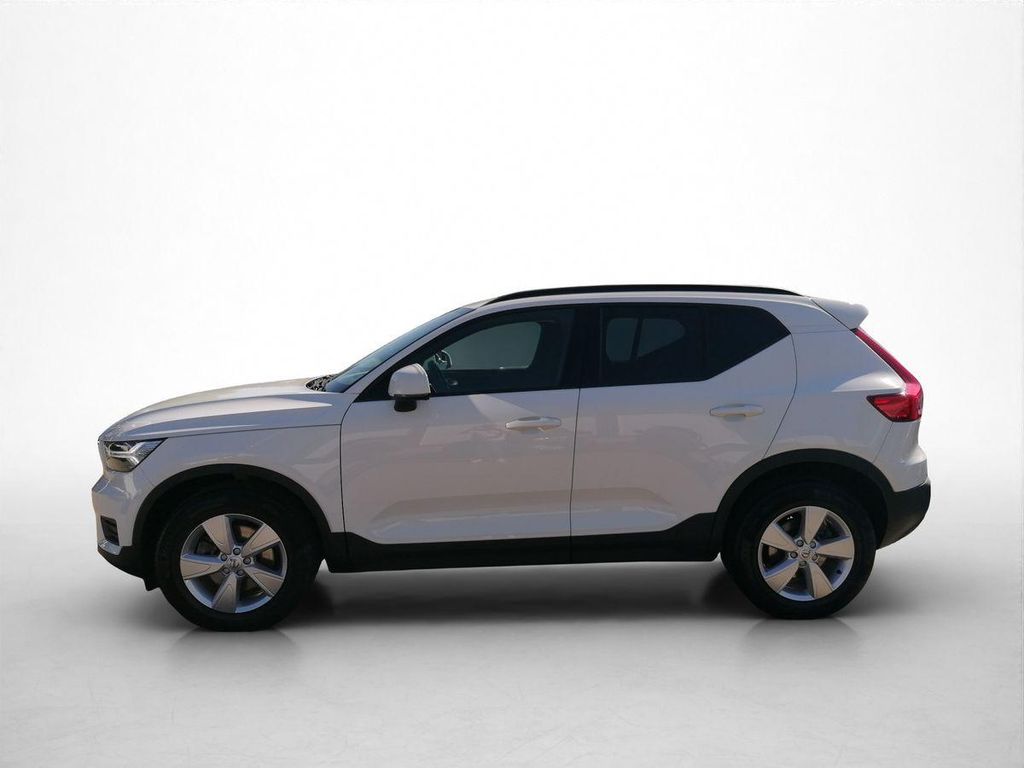 Volvo XC40 2021
