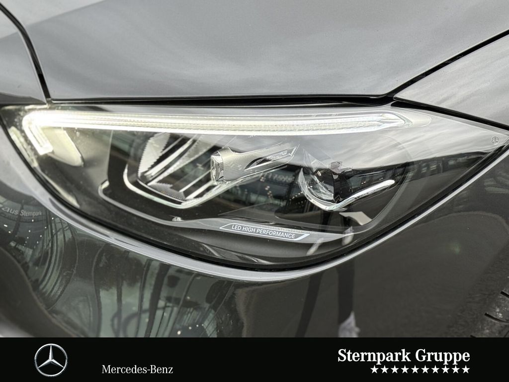 Mercedes-Benz C 300 2025