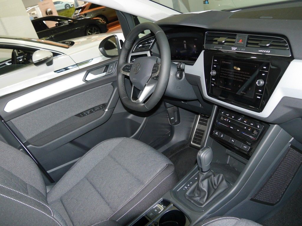 Volkswagen Touran 2024
