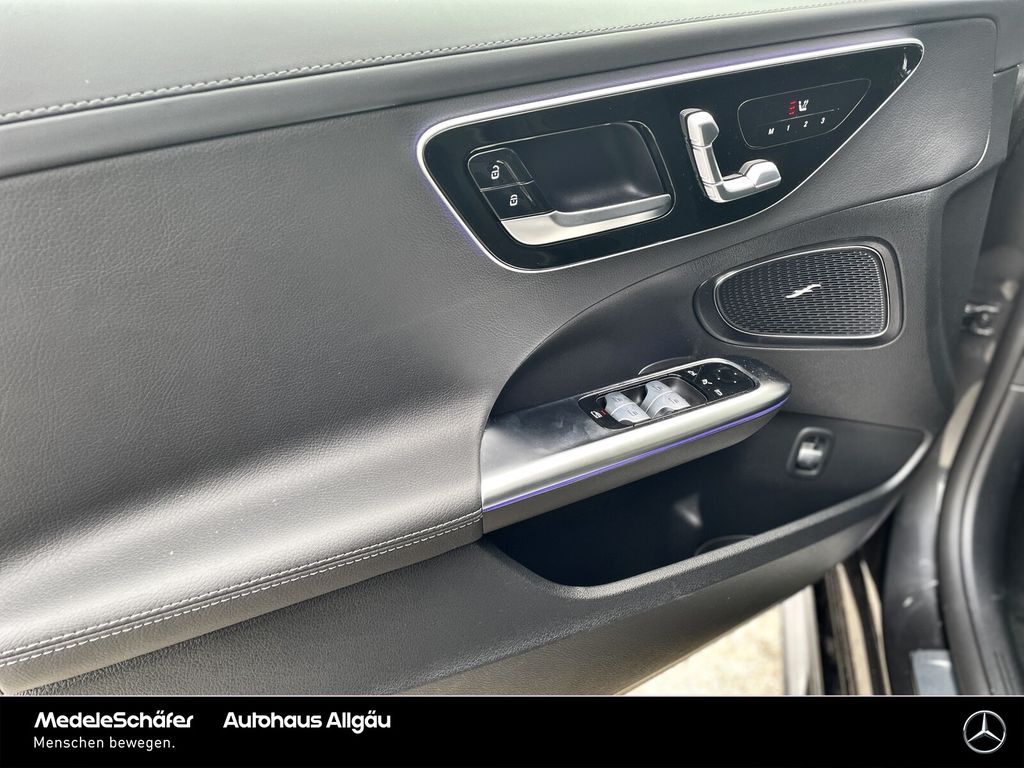 Mercedes-Benz C 200 2025