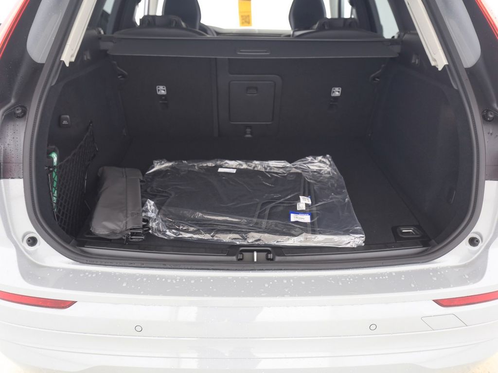 Volvo XC60 2025