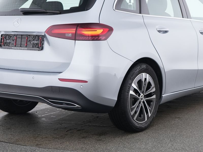 Mercedes-Benz B 220 2024