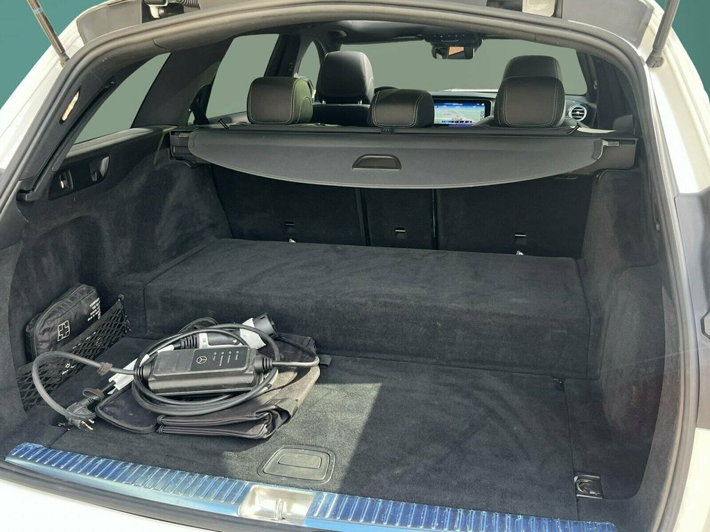 Mercedes-Benz E 300 2022